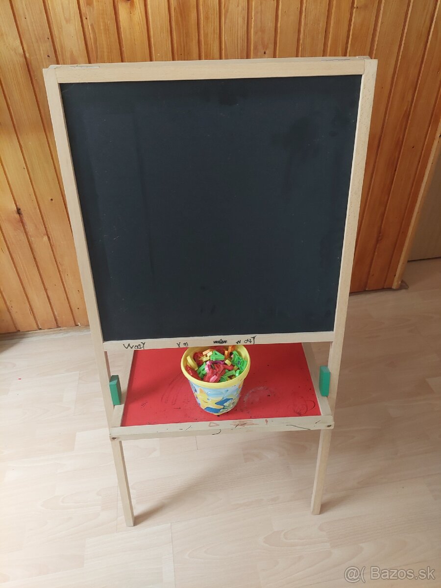 Tabuľa s magnetkami