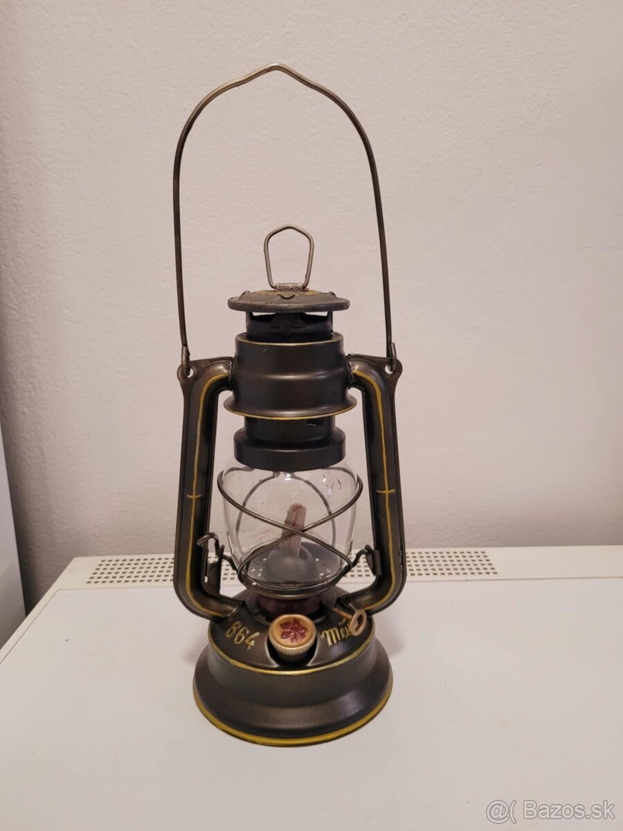 Starožitná petrolejová lampa meva 864