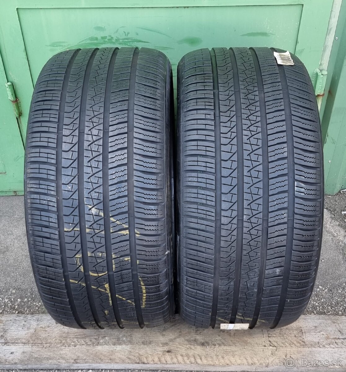 Celoročne pneumatiky pirelli 315/40R21