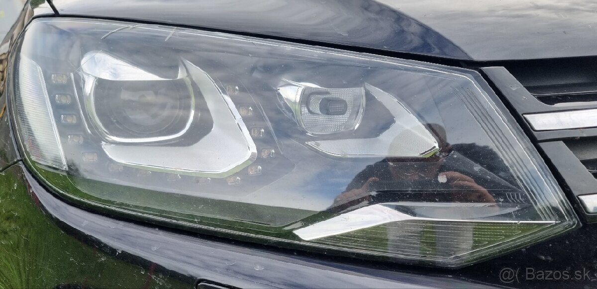 Svetlo xenon vw touareg 7p