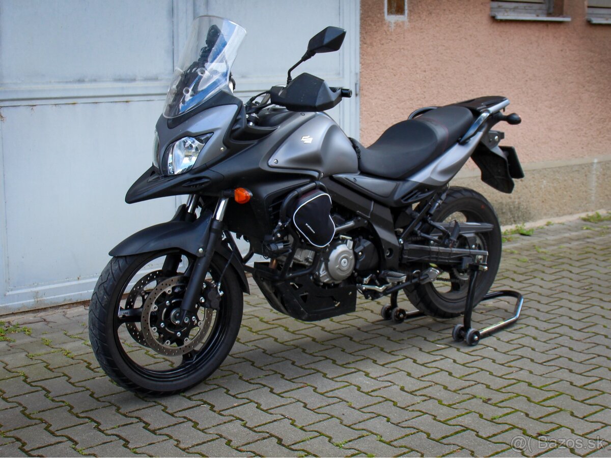 Rezervované Suzuki V-Strom 650