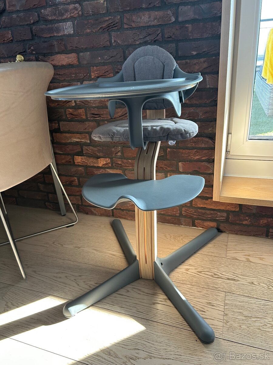 STOKKE® NOMI Stolička