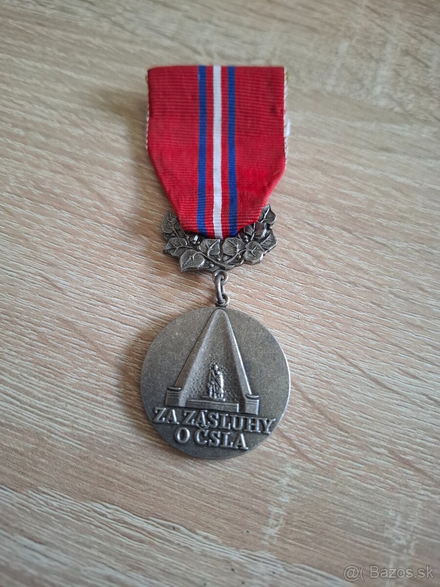 Medaila Za zásluhy o ČSLA