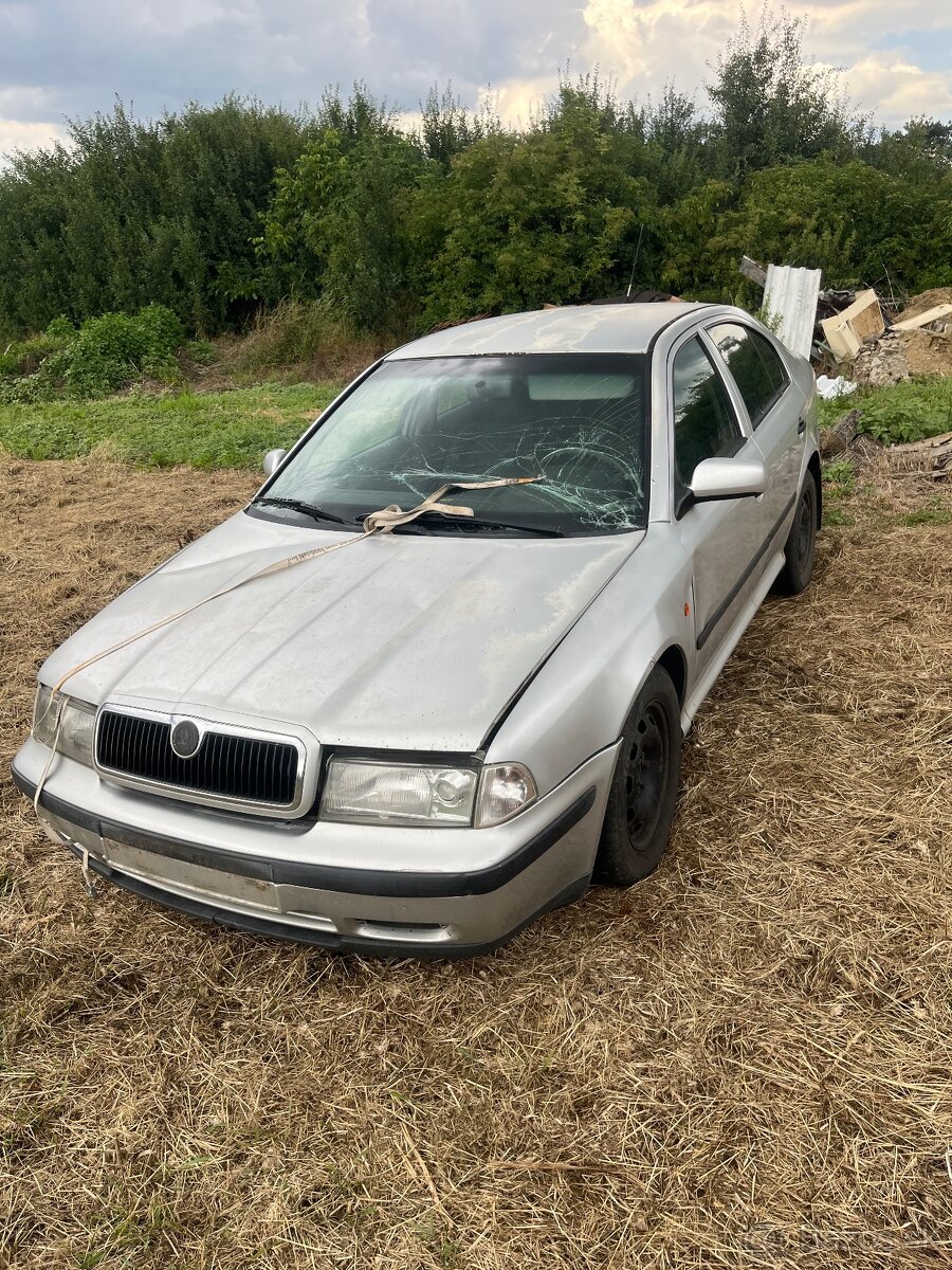 Rozpredam octavia 1 1.9tdi 81kw