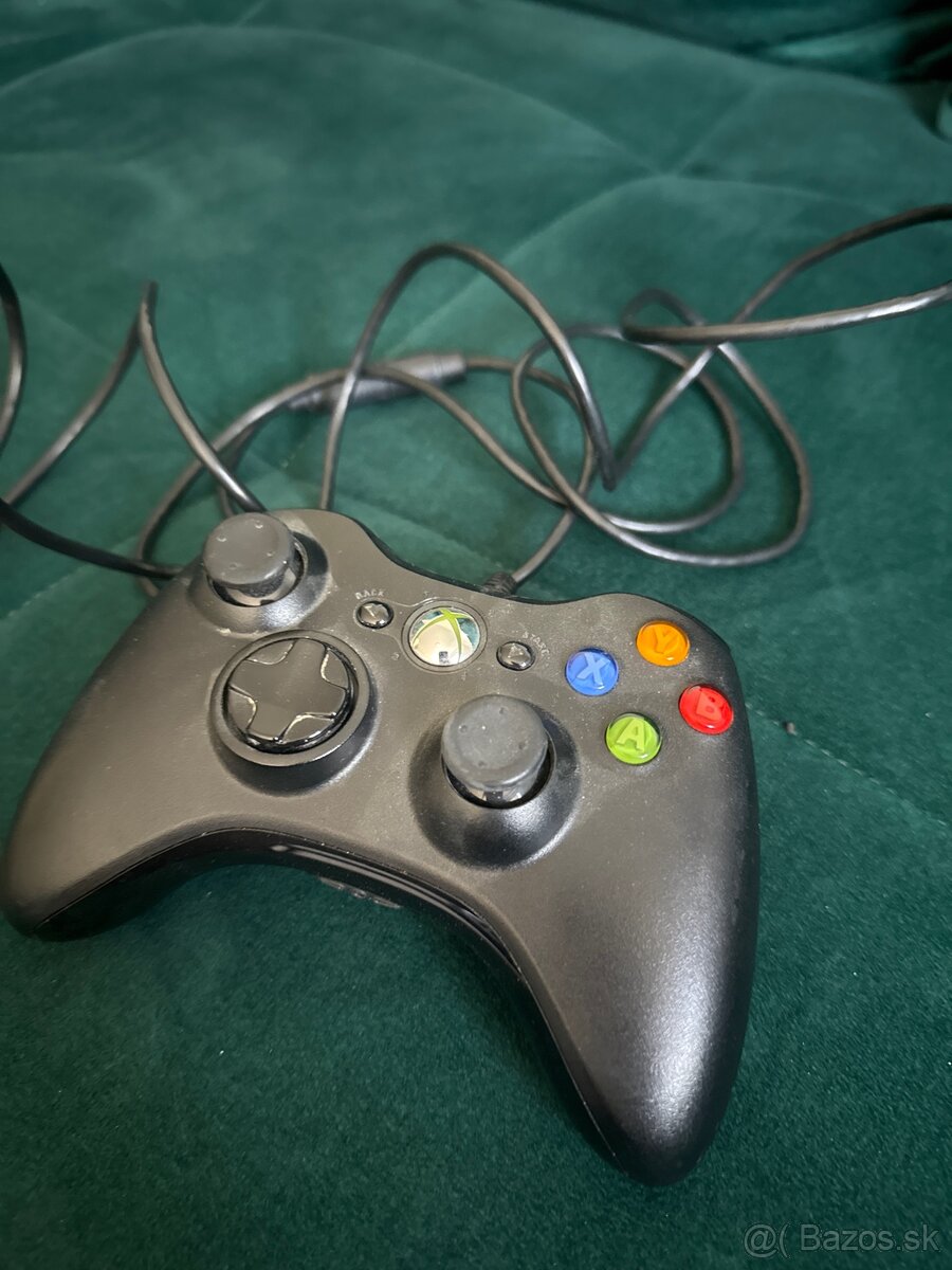 Xbox 360 ovladac wired