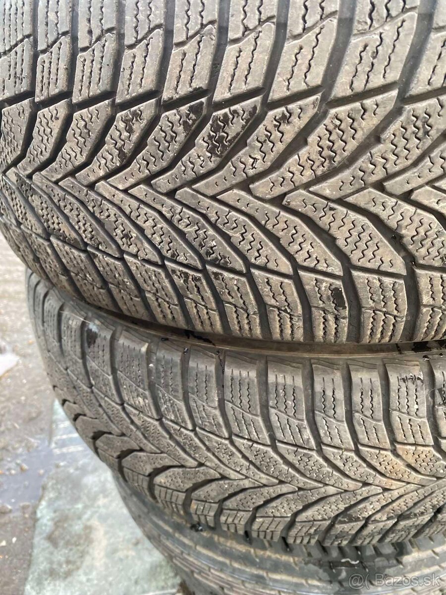 Zimné pneu 225/60R17