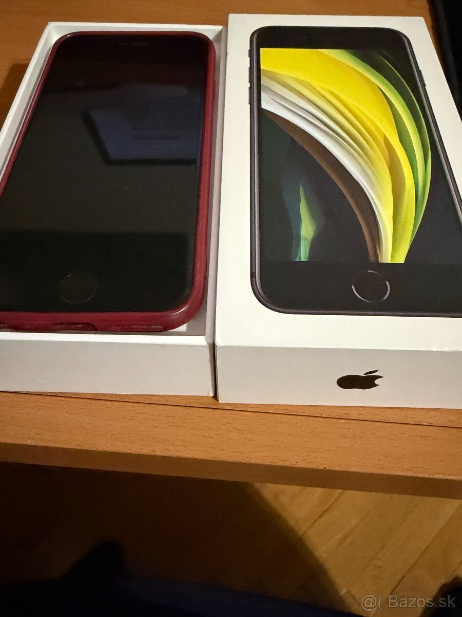 SE black 128 GB 2020