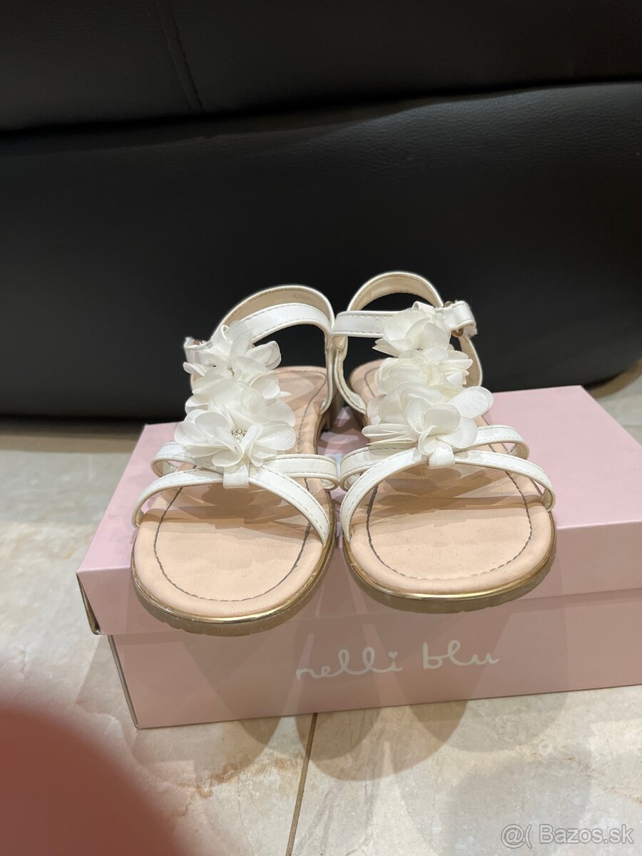 Dievčenské sandale