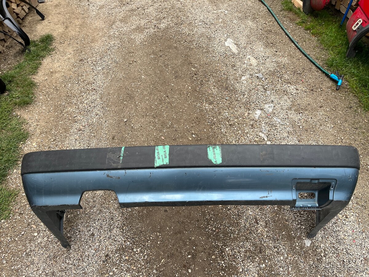 Zadný široký naraznik VW JETTA MK2