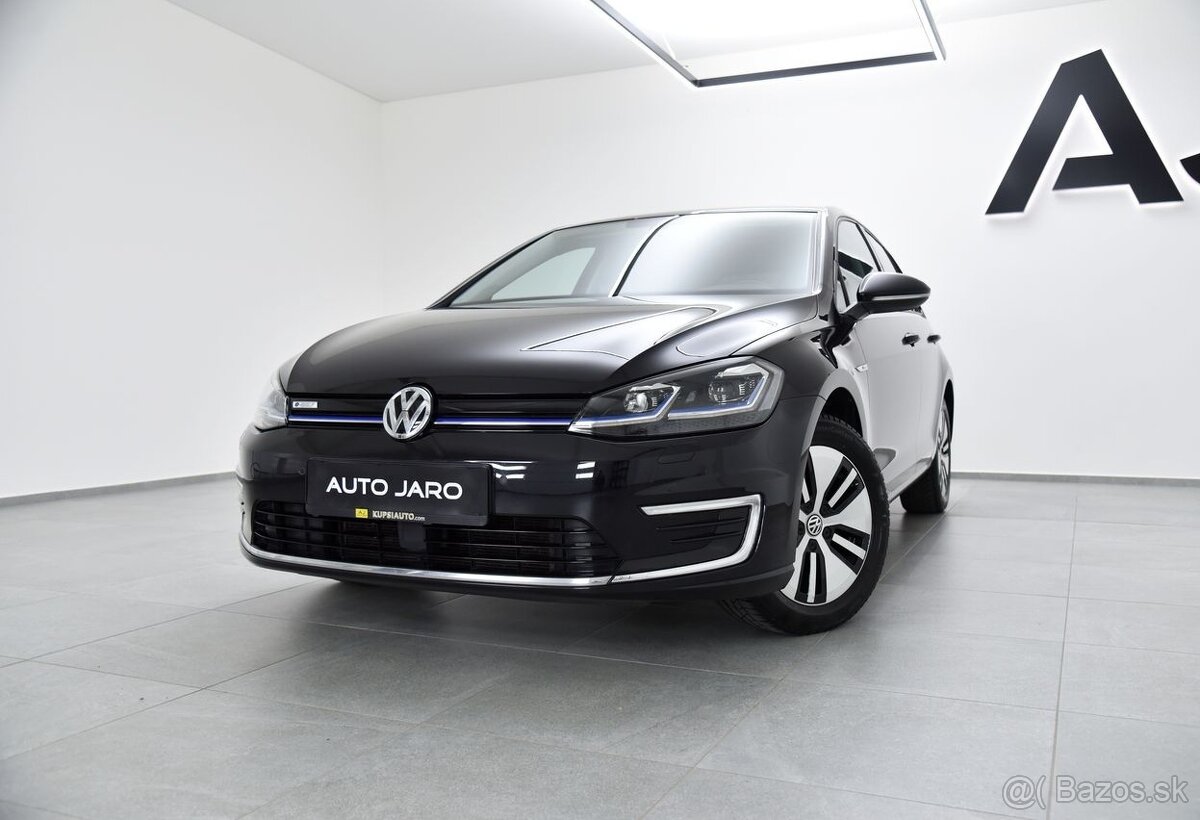 e-Golf A/T, LED, Kamera, Vyhr. čelné sklo, ACC, CCS