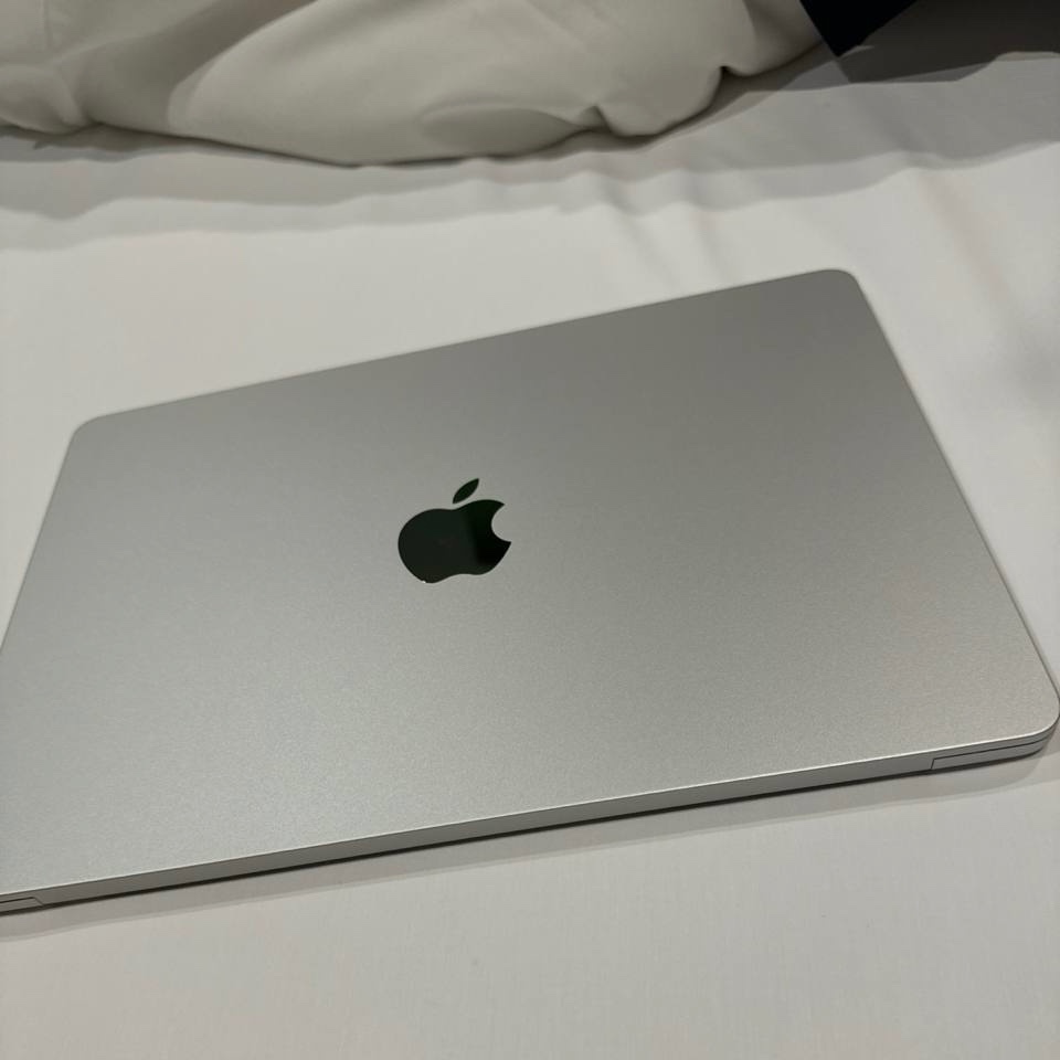 MacBook Air 13 M4 24GB RAM, 256GB SSD