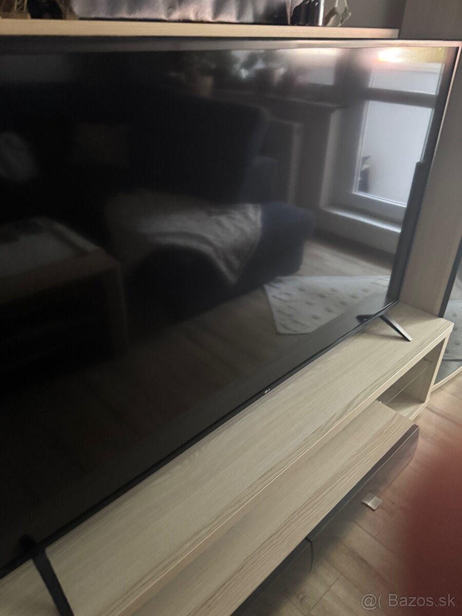 LG 60 Smart tv ako nová