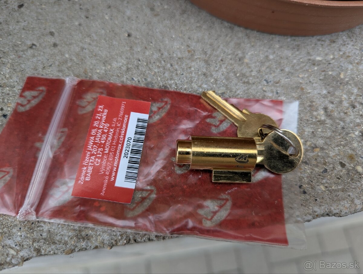 zámok babetta 207 , jawa pionier05 , 20 , 21 , 23