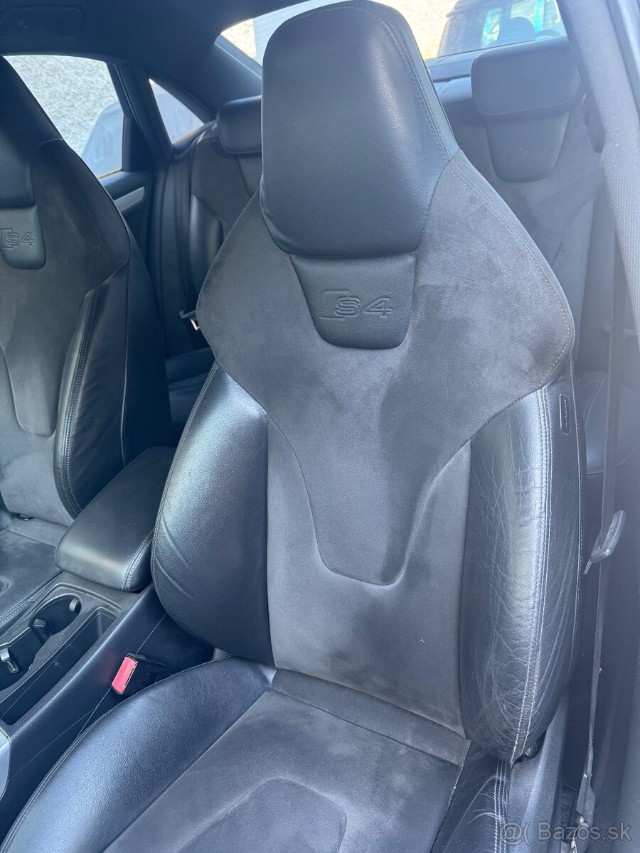 S4 sedadlá audi