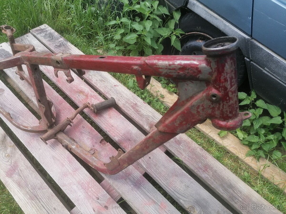 Rám na Jawa 250/ 350 perák