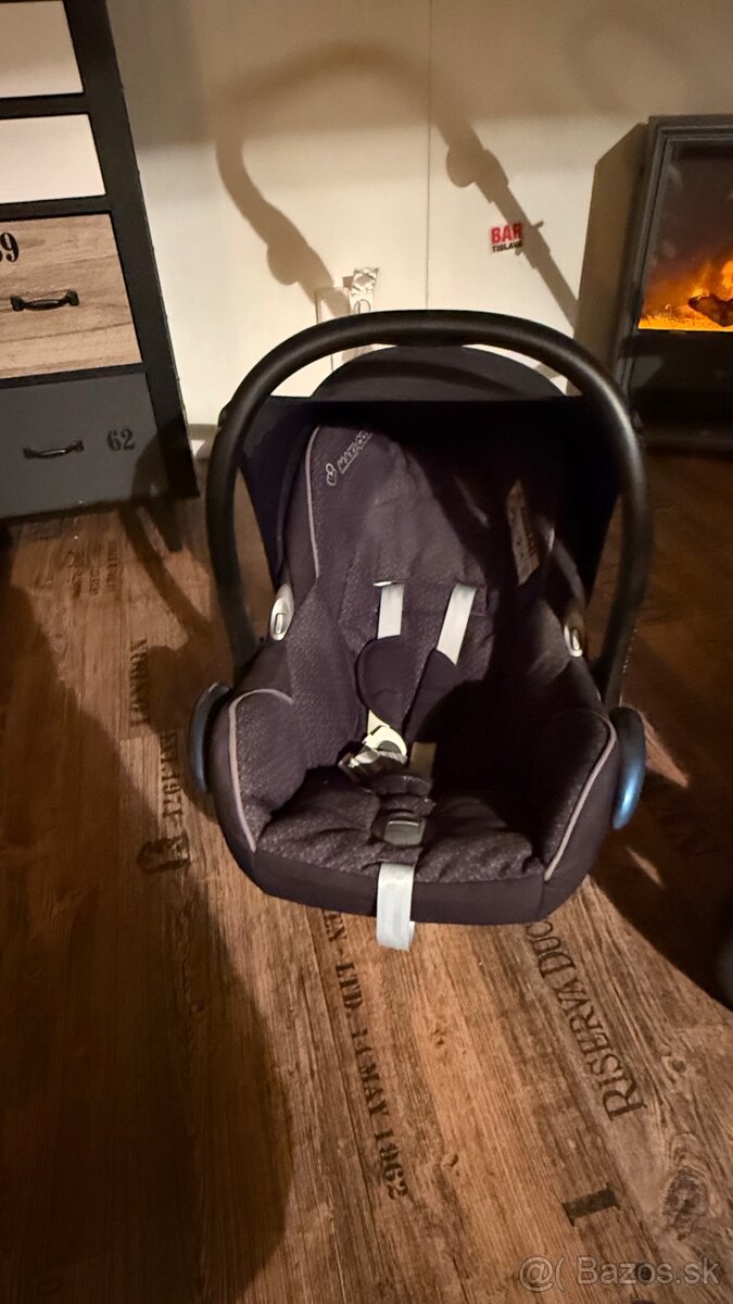 Maxi cosi vajicko a isofix zakladna