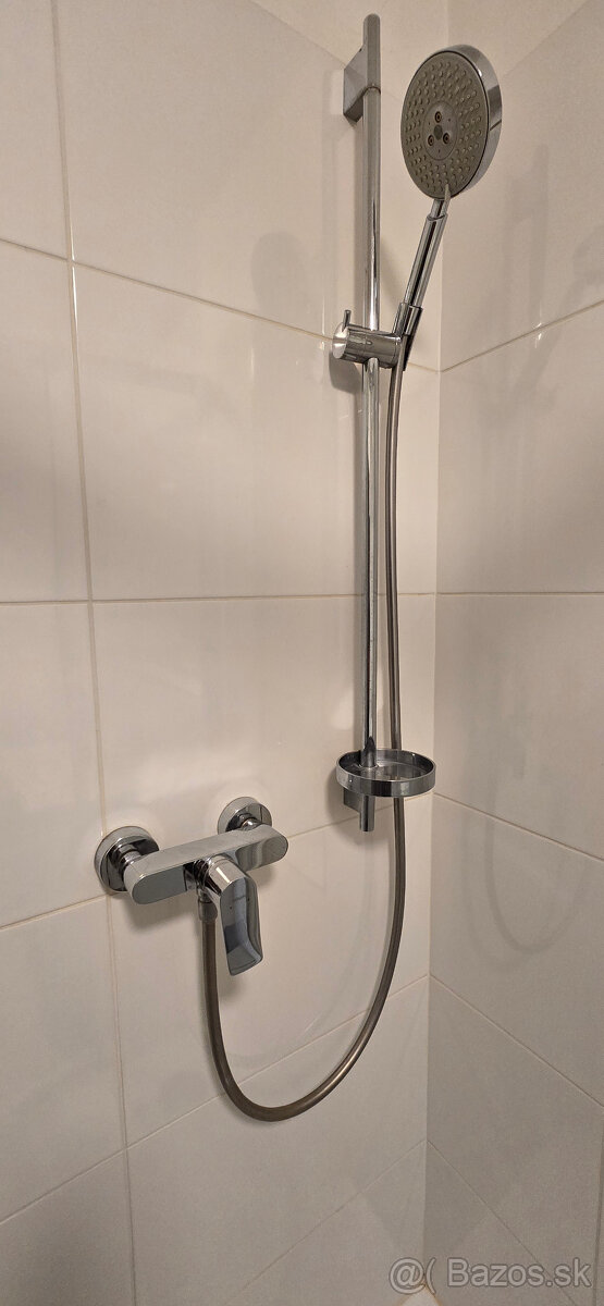 Sprchová batéria Hansgrohe + sprchová hlavica, hadica a tyč