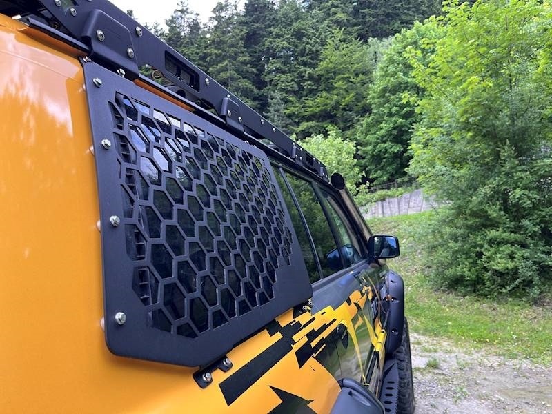 NISSAN PATROL Y60/Y61 HLINÍKOVÉ KRYTY ZADNÍCH OKEN