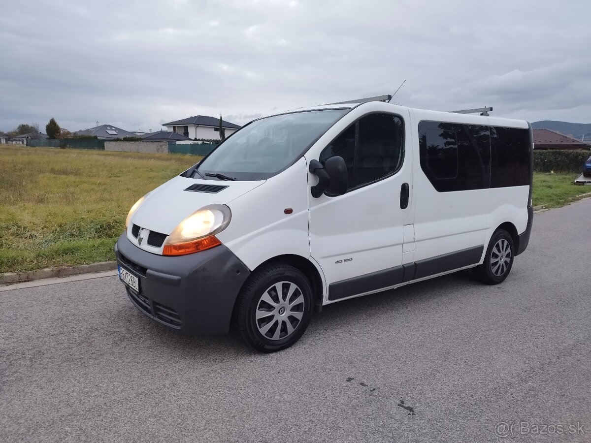 Renault traffic 1.9dci 74kw 9 miestne