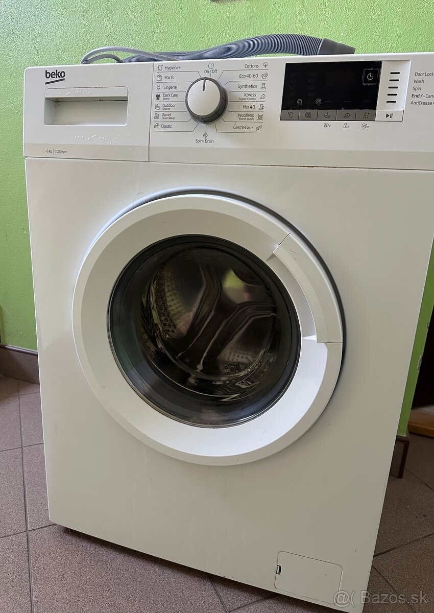 Práčka Beko 60x38x85