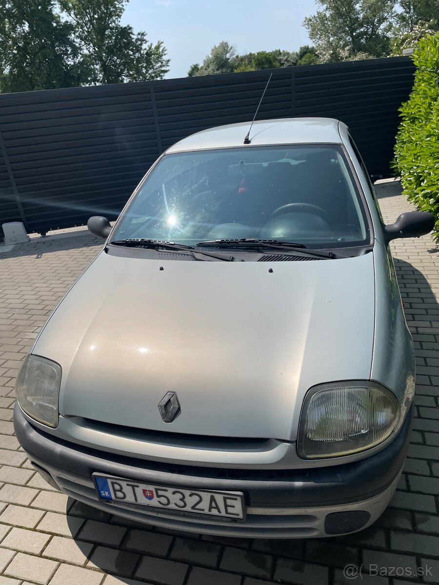 Renault Clio 1.4 benzín automatická prevodovka