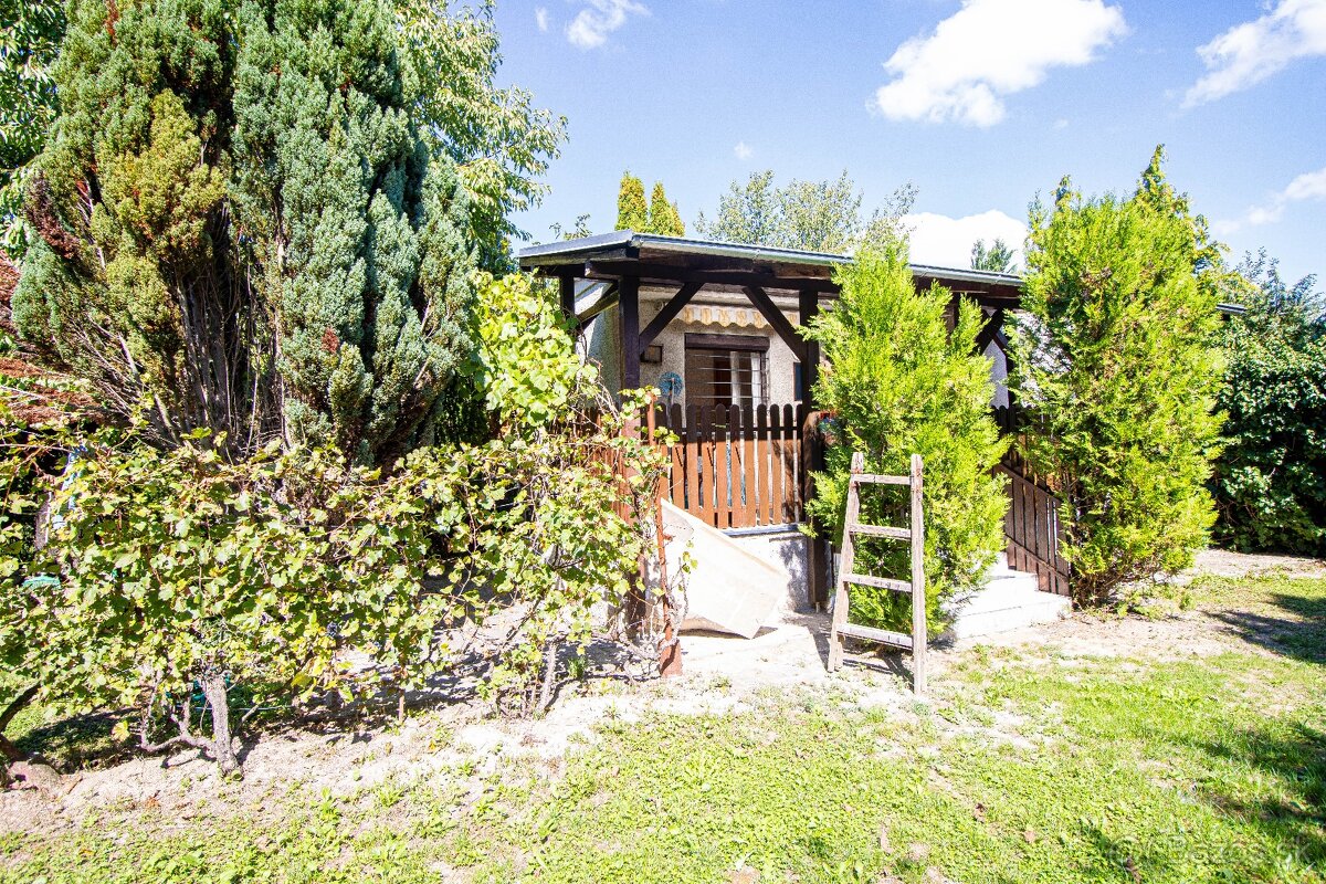 Víkendový domček a záhrada v Bratislave