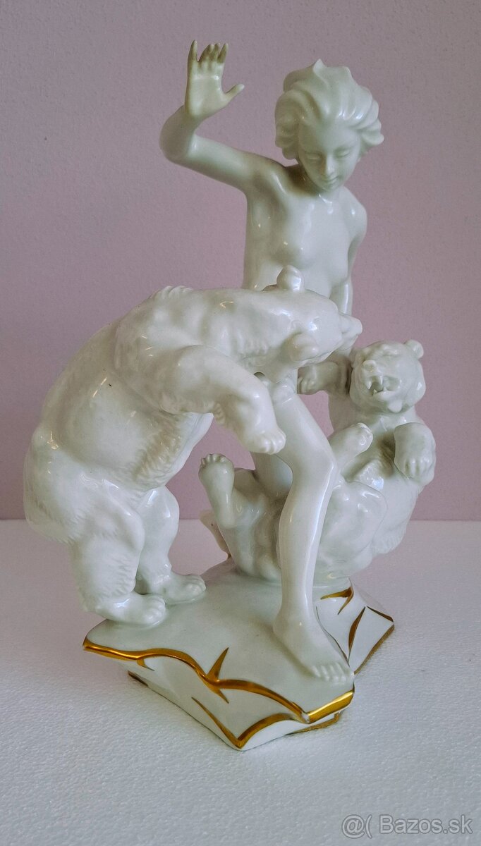 Porcelánová soška