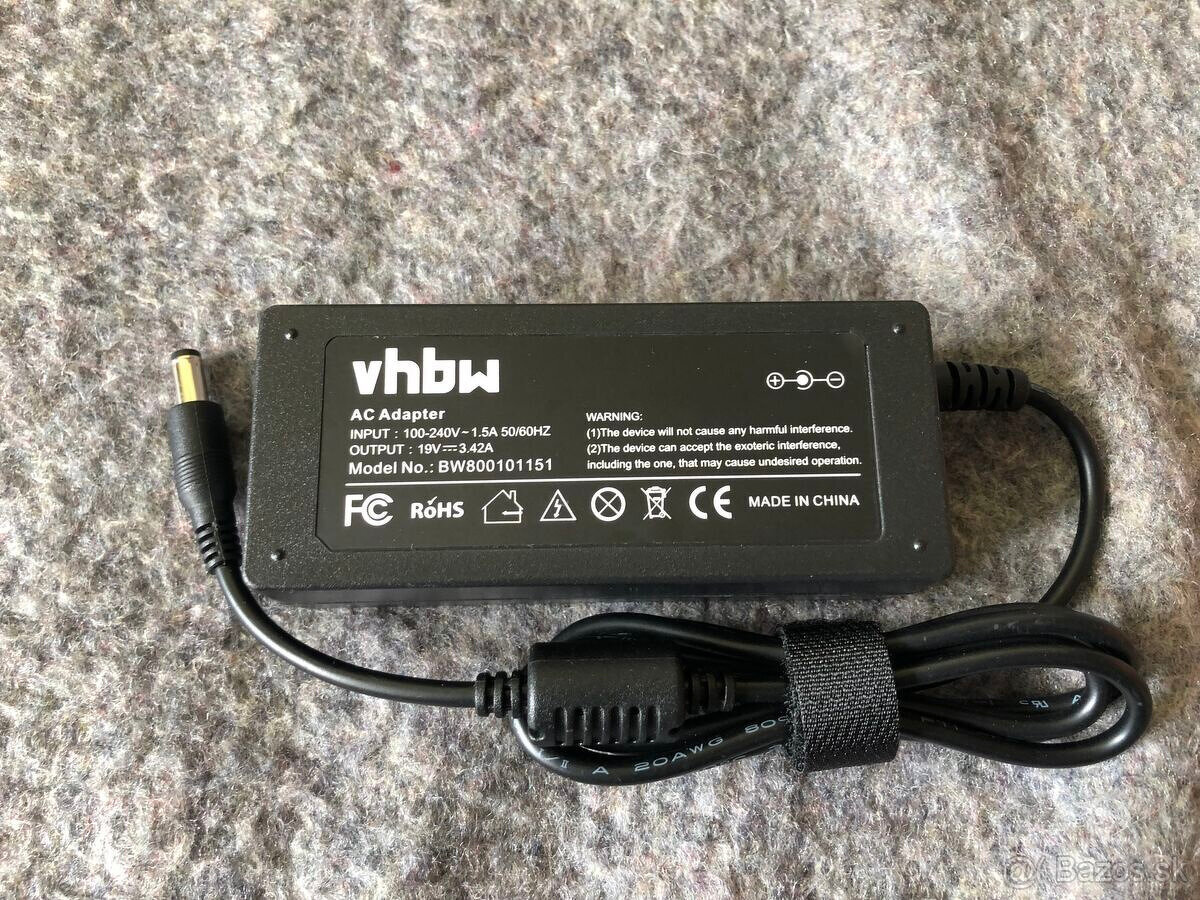 Nabíjačka na notebook ASUS 19V 3,42A.
