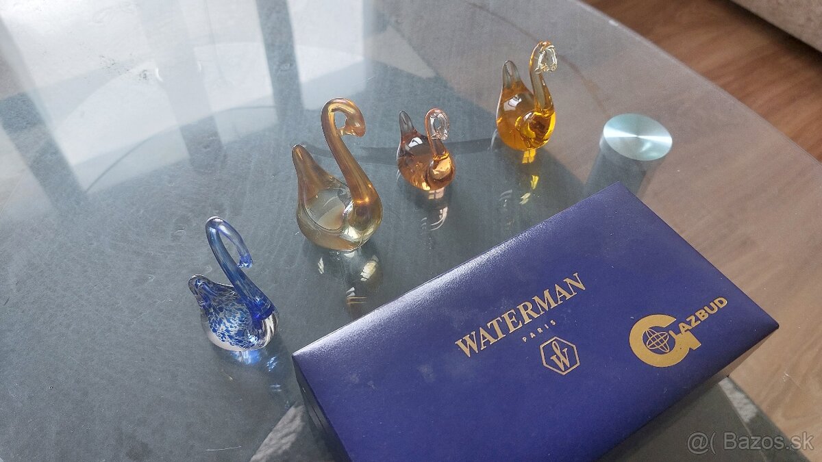 Predam 4 labute z Pariža