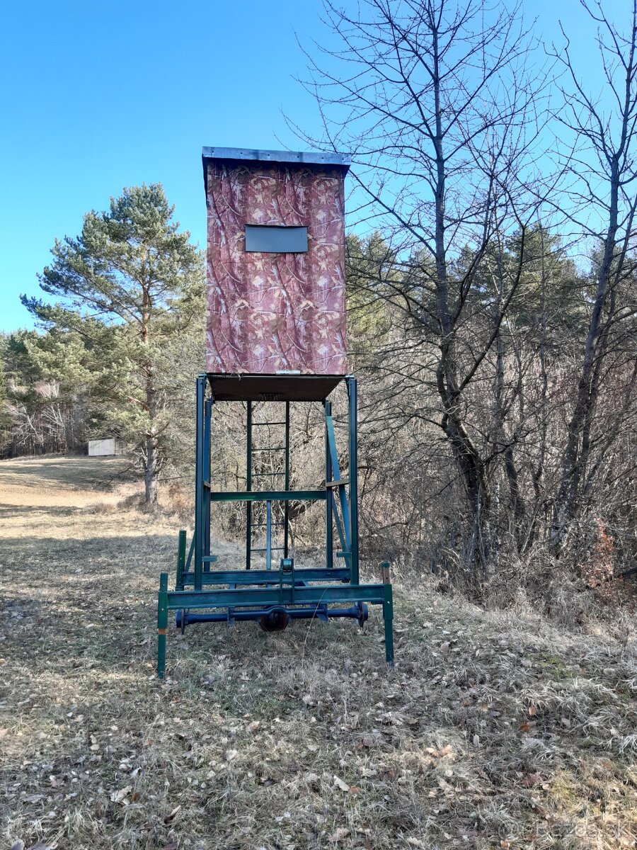 Mobilný poľovnícky posed