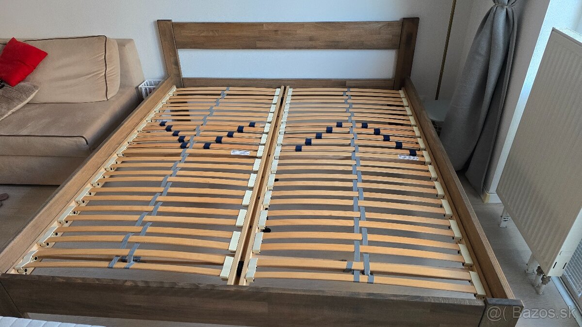 Masívna manželská posteľ 180x200 +rošty
