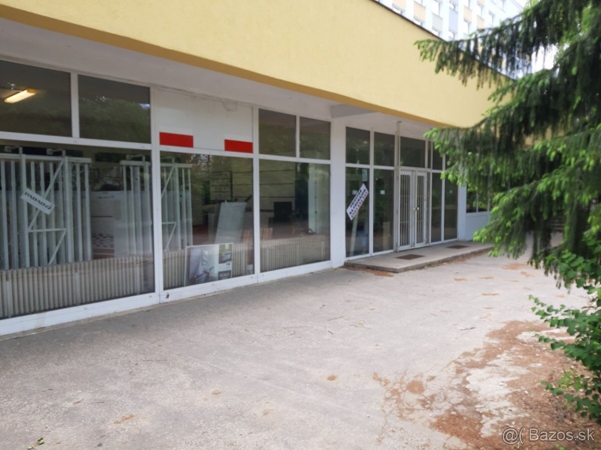 Na prenájom obchodný priestor 480 m2 Banská Bystrica