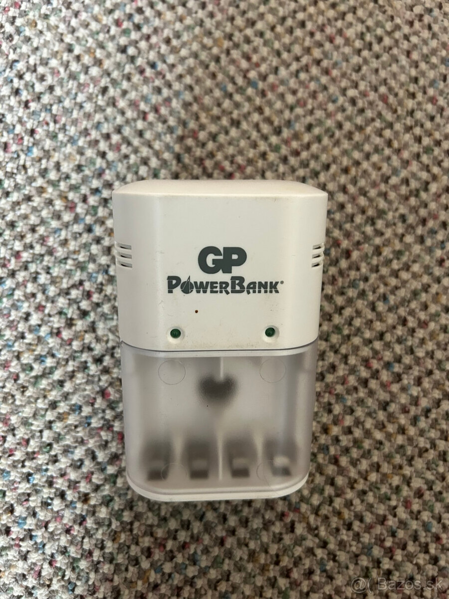 Nabíjačka na baterky GP Powerbank