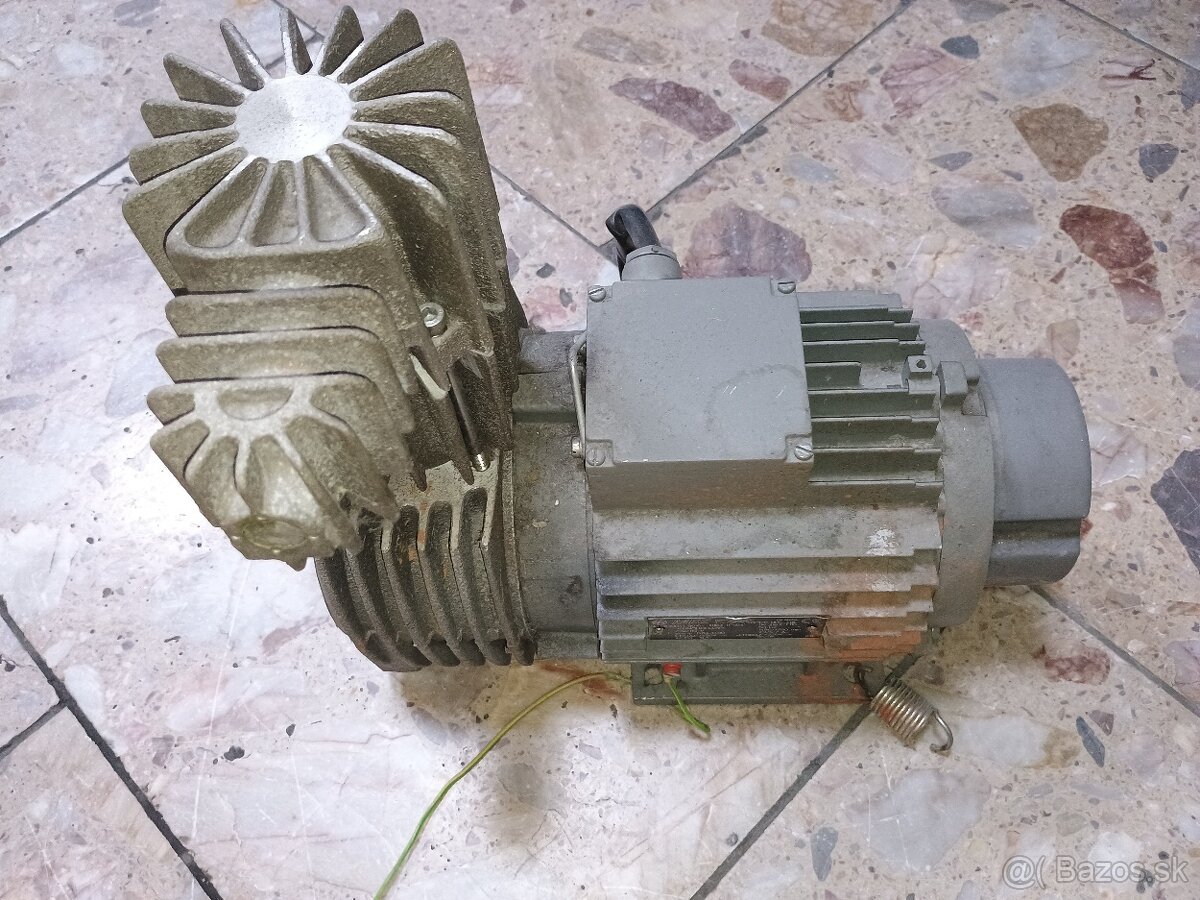 Predám tento motor