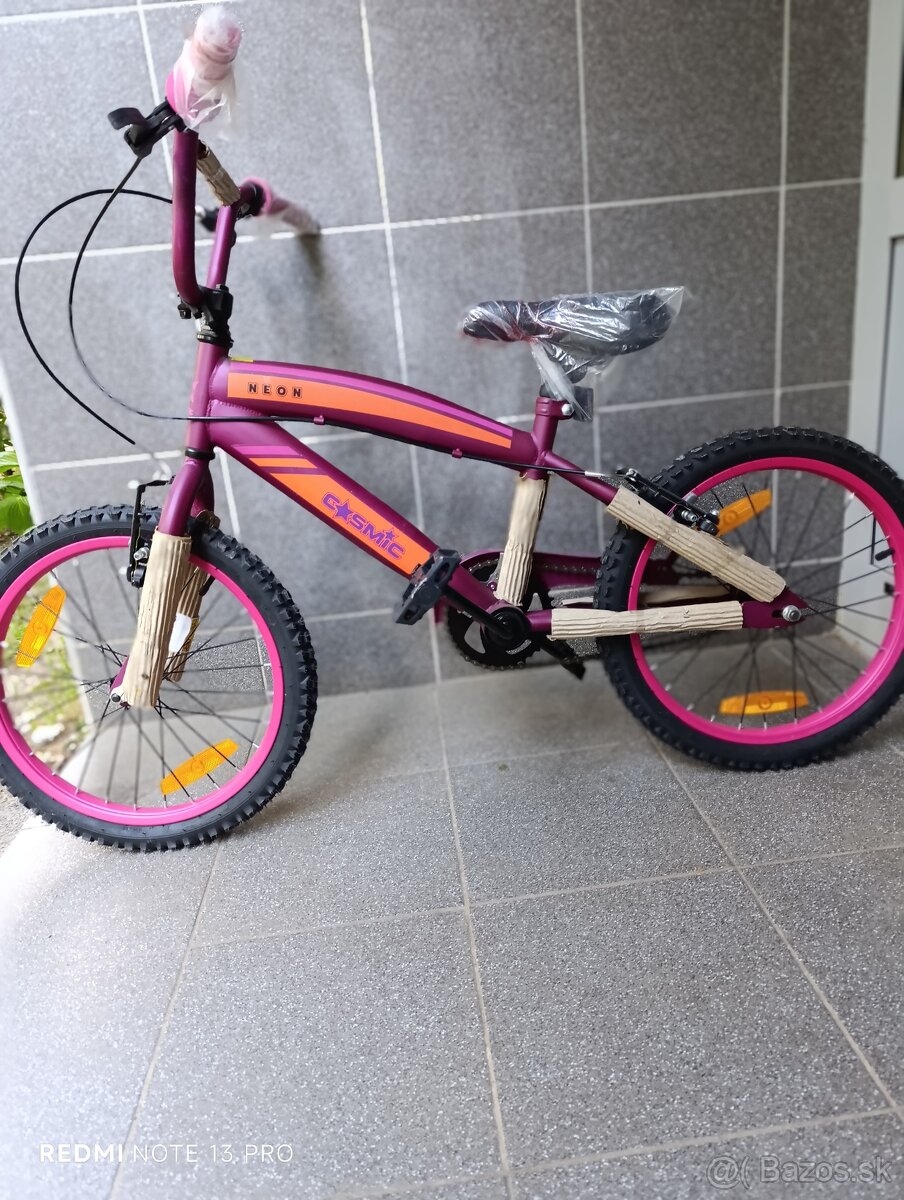 Dievcenský bicykel 18