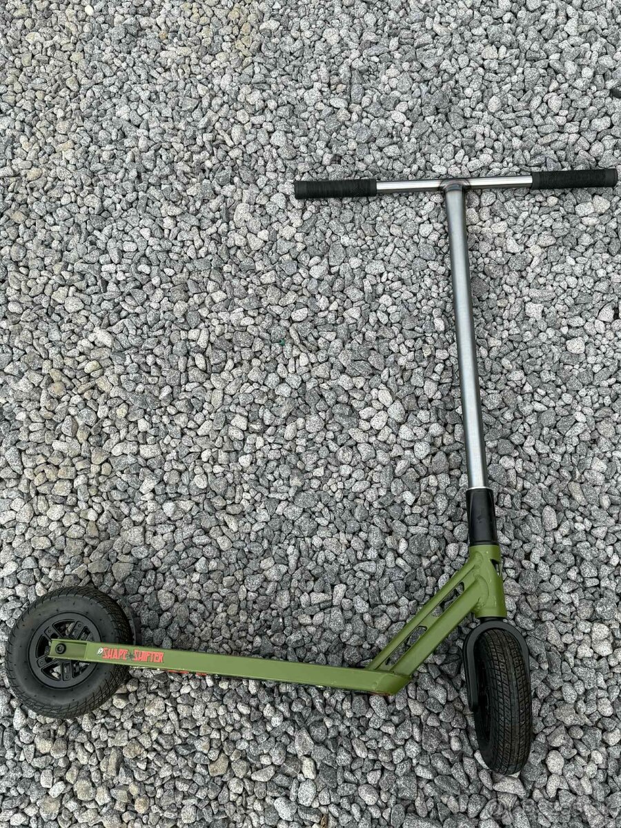 Kolobežka Dirt