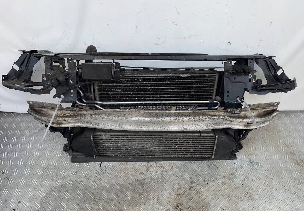 Volvo xc60 I 2008- 2.4 D chladičová stena manual