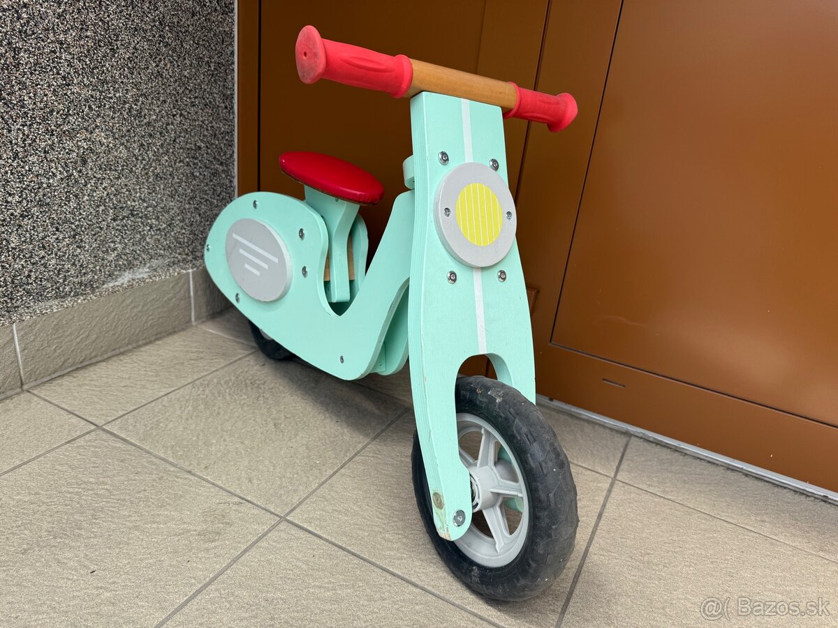 Drevené odrážadlo motorka