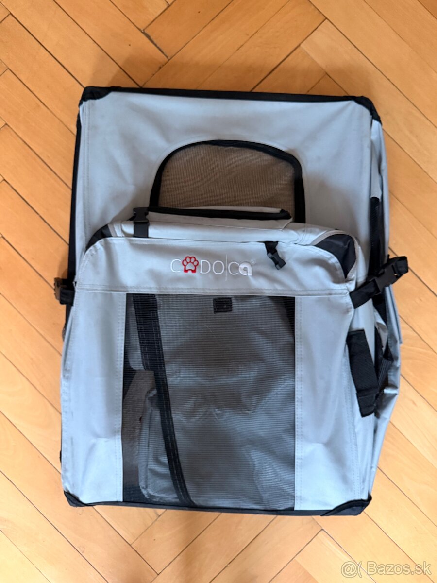 Prepravka na psa 65x46x48 cadoca L