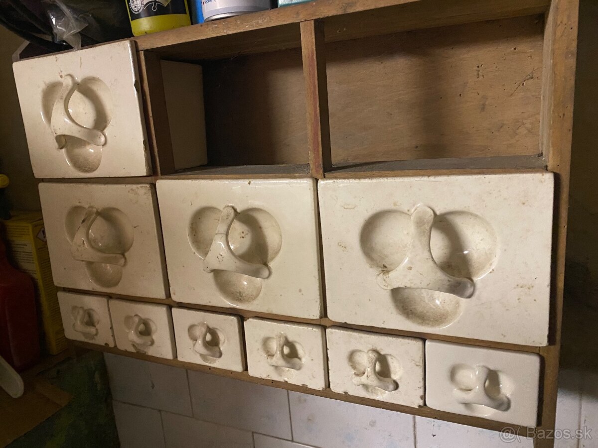 DOPYT - koreničky 2 kusy