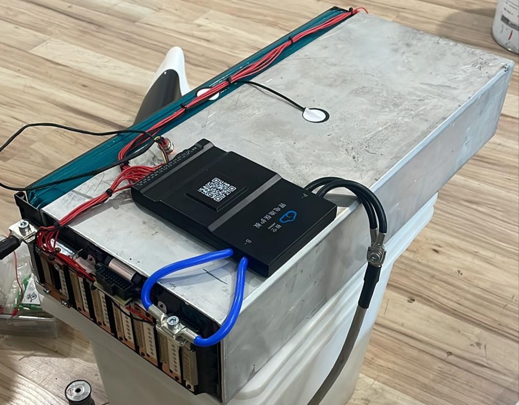 Batéria pre solárny systém. 8kwh 52V 156Ah LI-NMC z JK Bms