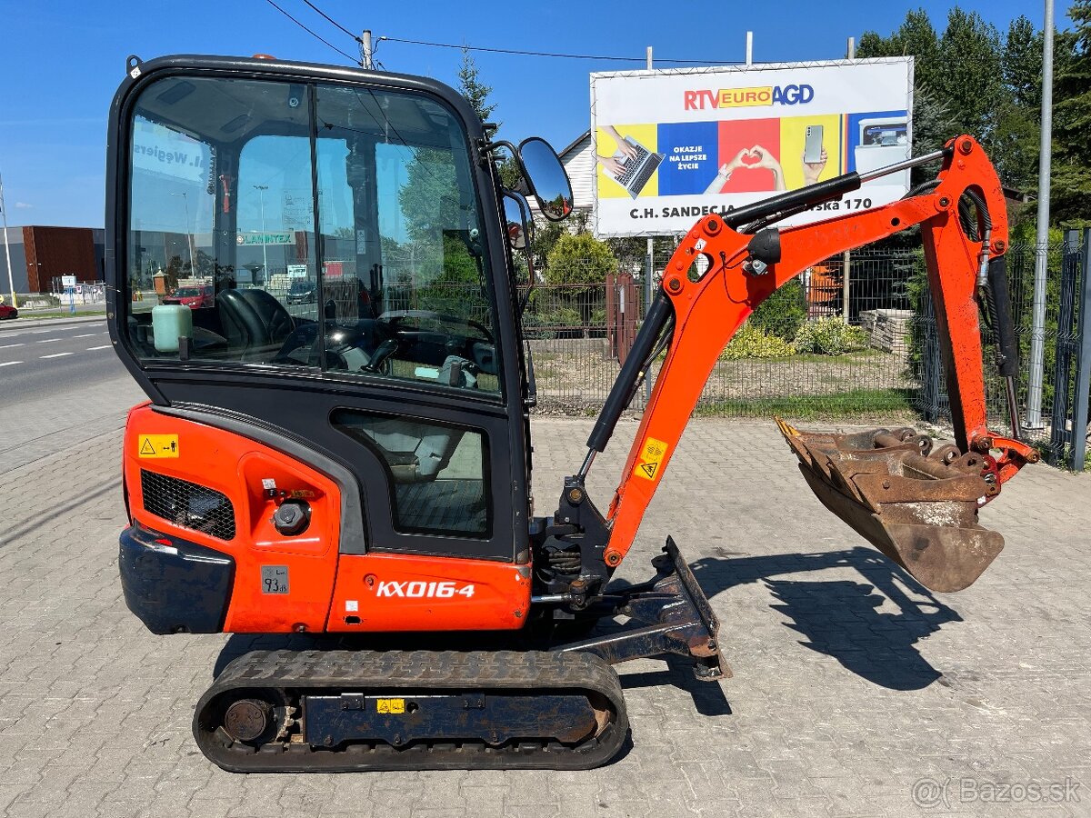 Minibager minirypadlo Kubota KX016-4, JCB Cat Takeuchi