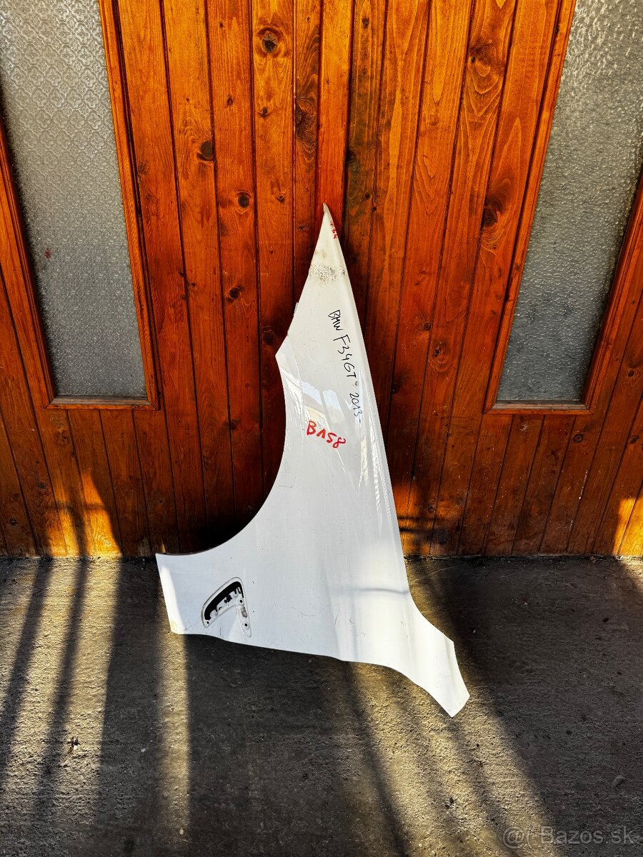 BMW F34 GT 2013- ľavý blatník