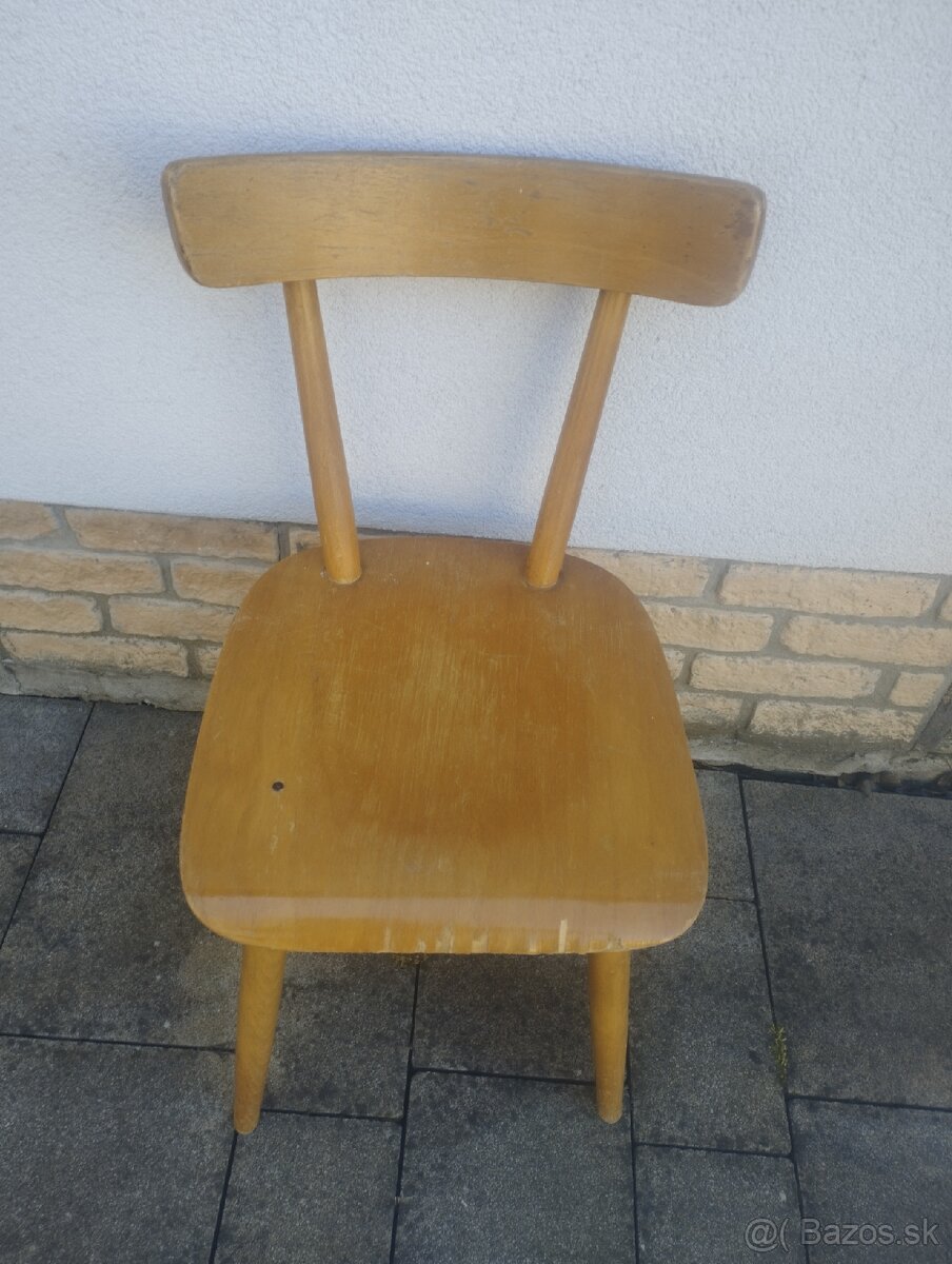 Retro stolička jedna 10€ a dve detske 10€
