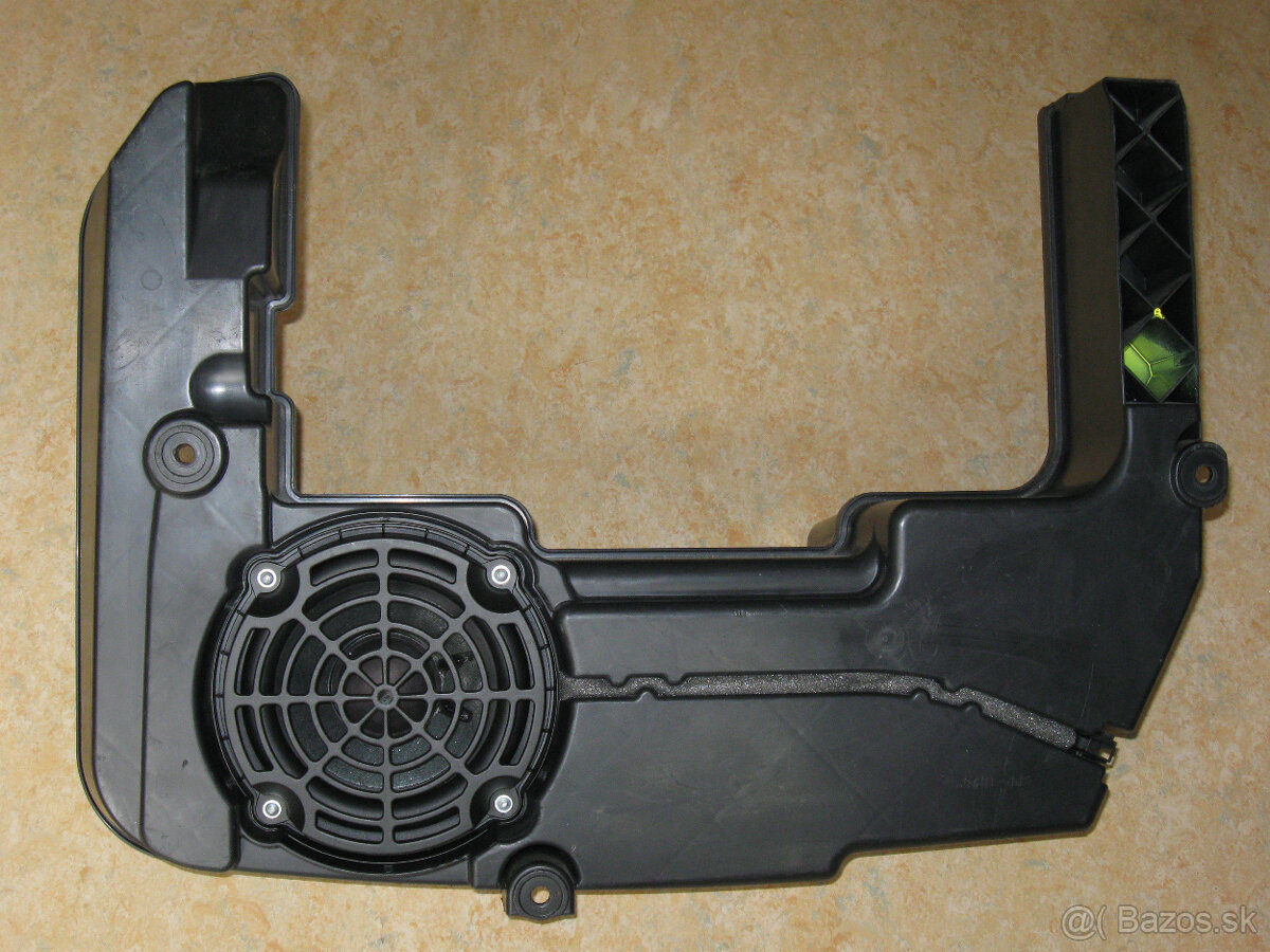 Subwoofer Audi A4 A5 Bang & Olufsen 8K9035382A