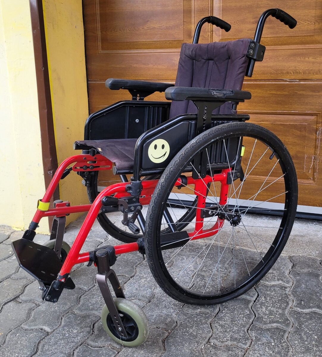 Invalidný vozík mechanický