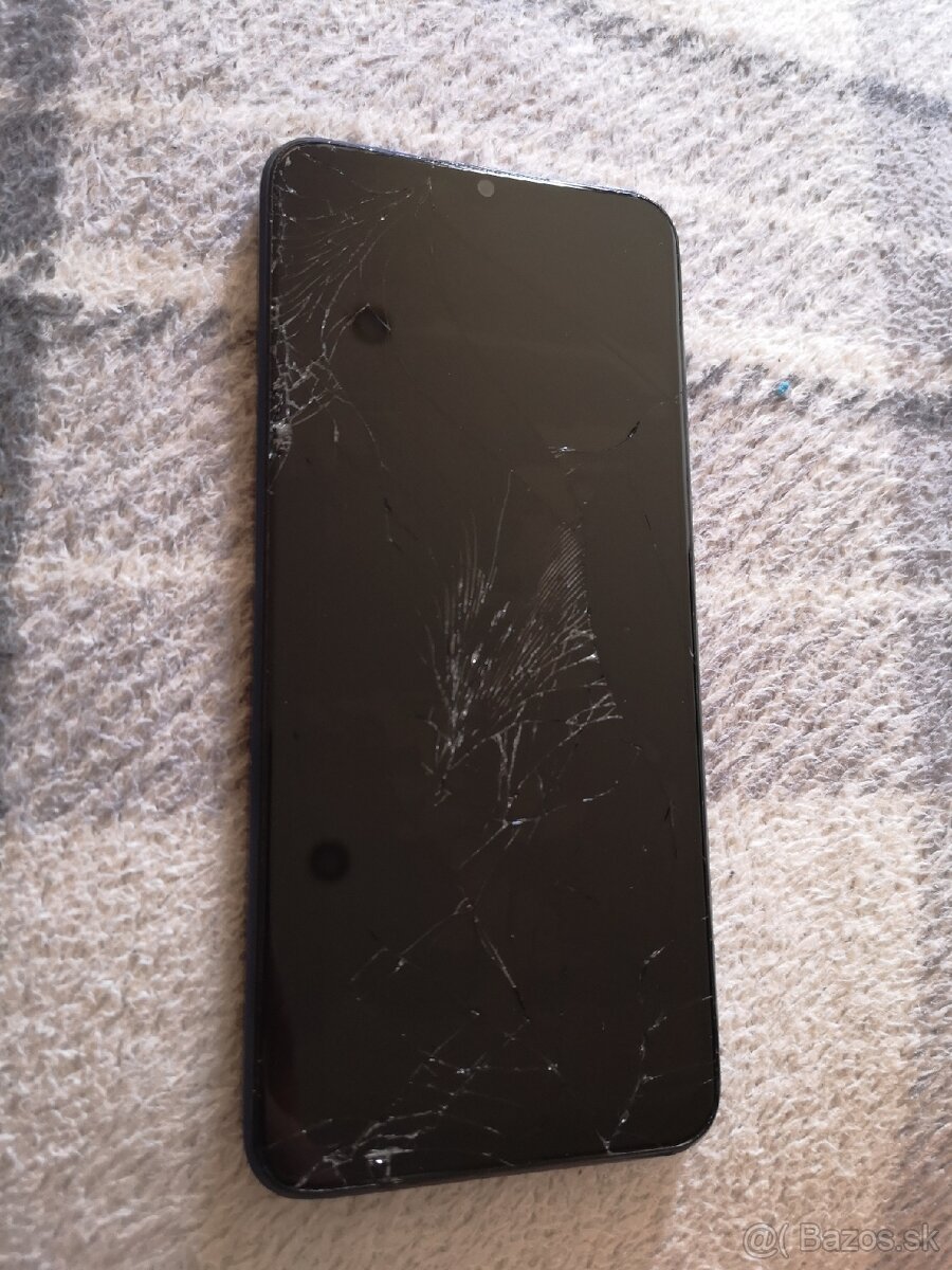 OPPO A17 NA NÁHRADNÉ DIELY ROZBITÉ LCD