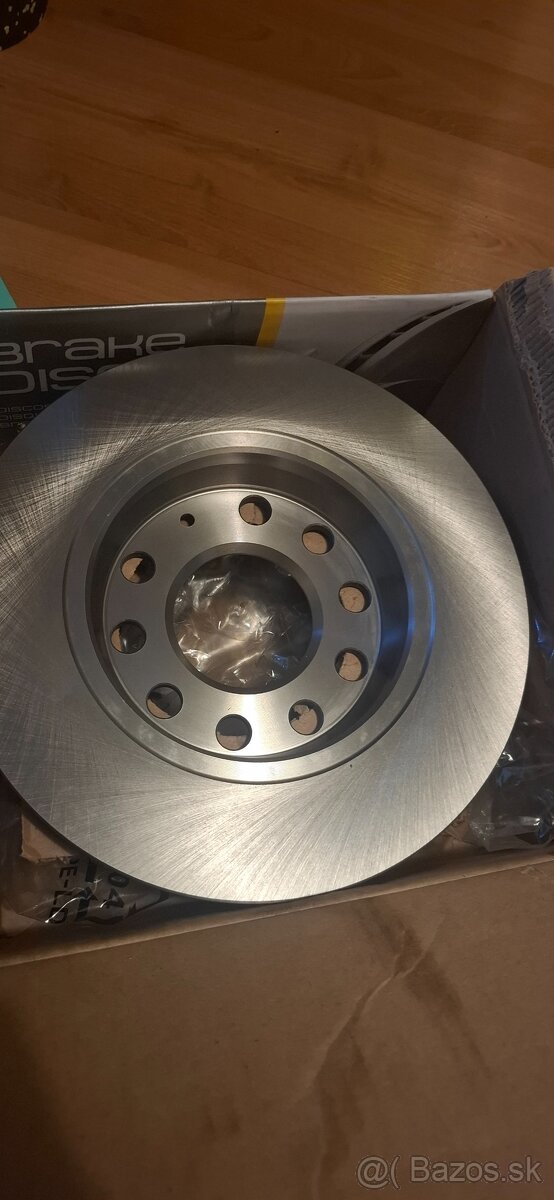 Predám zadné kotúče na Audi A4 B7