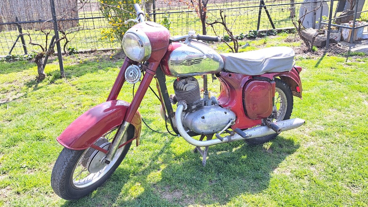 Predám Jawa 250 / 353 kývačka
