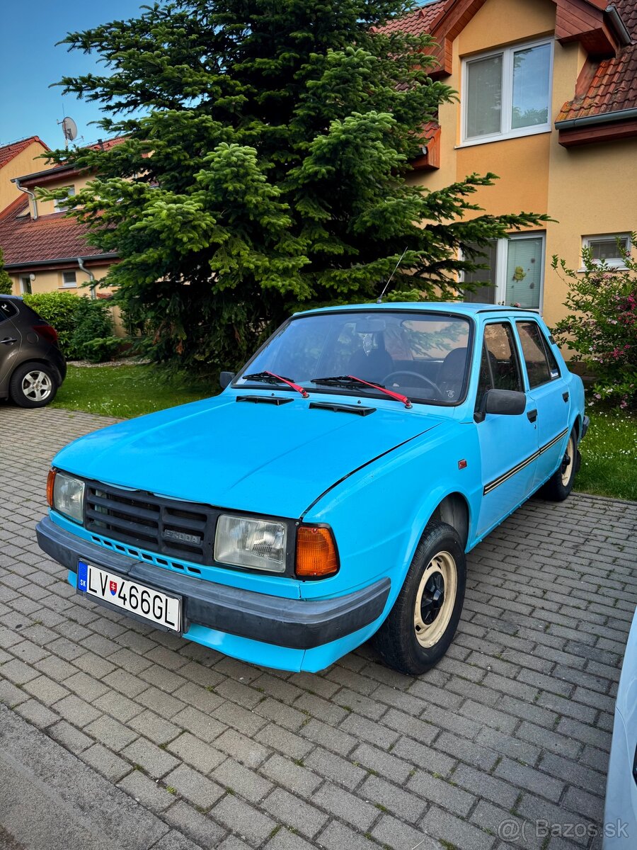 Škoda 120L